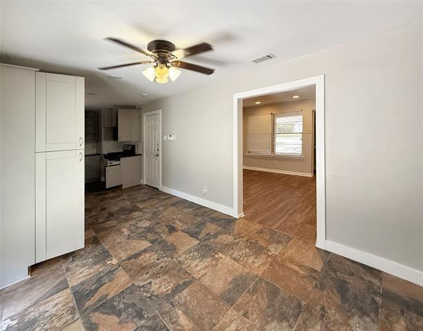 Building Photo - 3533 Antilles Dr