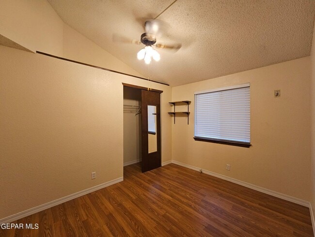 Building Photo - 846 El Arco Dr