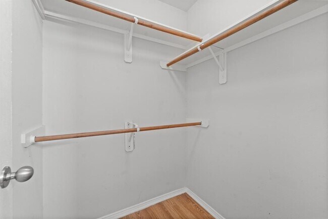 Building Photo - 4766 Wind Trace Dr