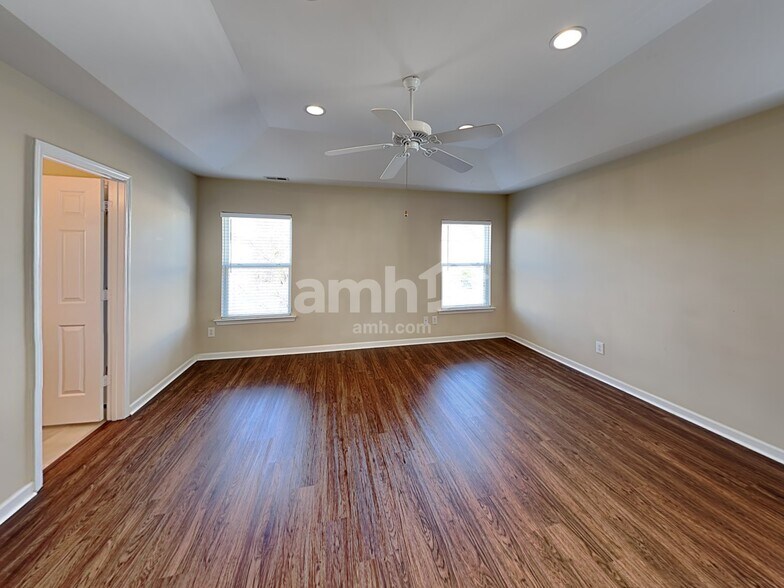 Building Photo - 117 Steam Engine Way