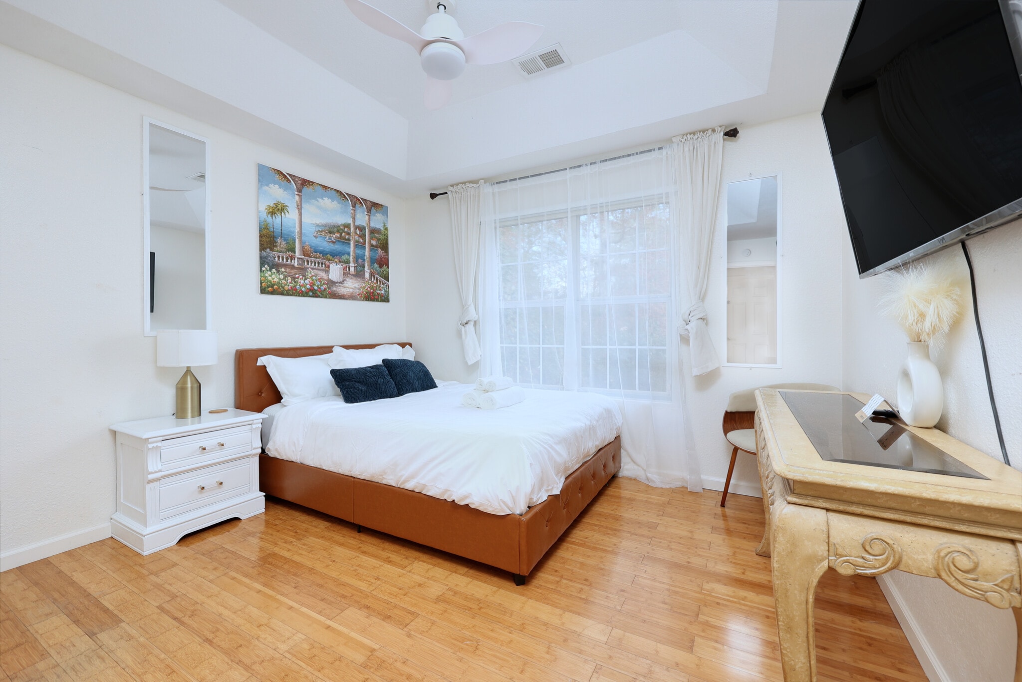 Building Photo - 1335 Maplebrook Dr