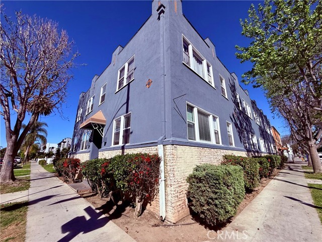 Building Photo - 406 Linden Ave