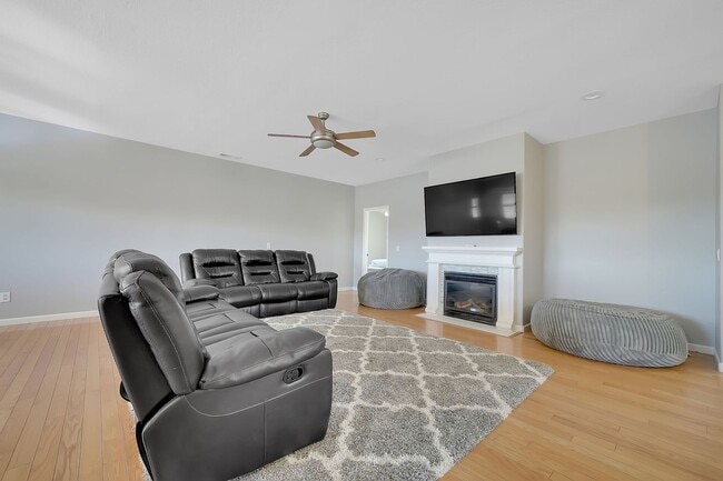 Building Photo - Copperopolis 3 Bd. / 2 Ba. Lake Access Fur...