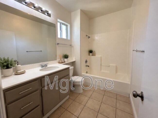 Building Photo - 4485 Spring Knolls Ct