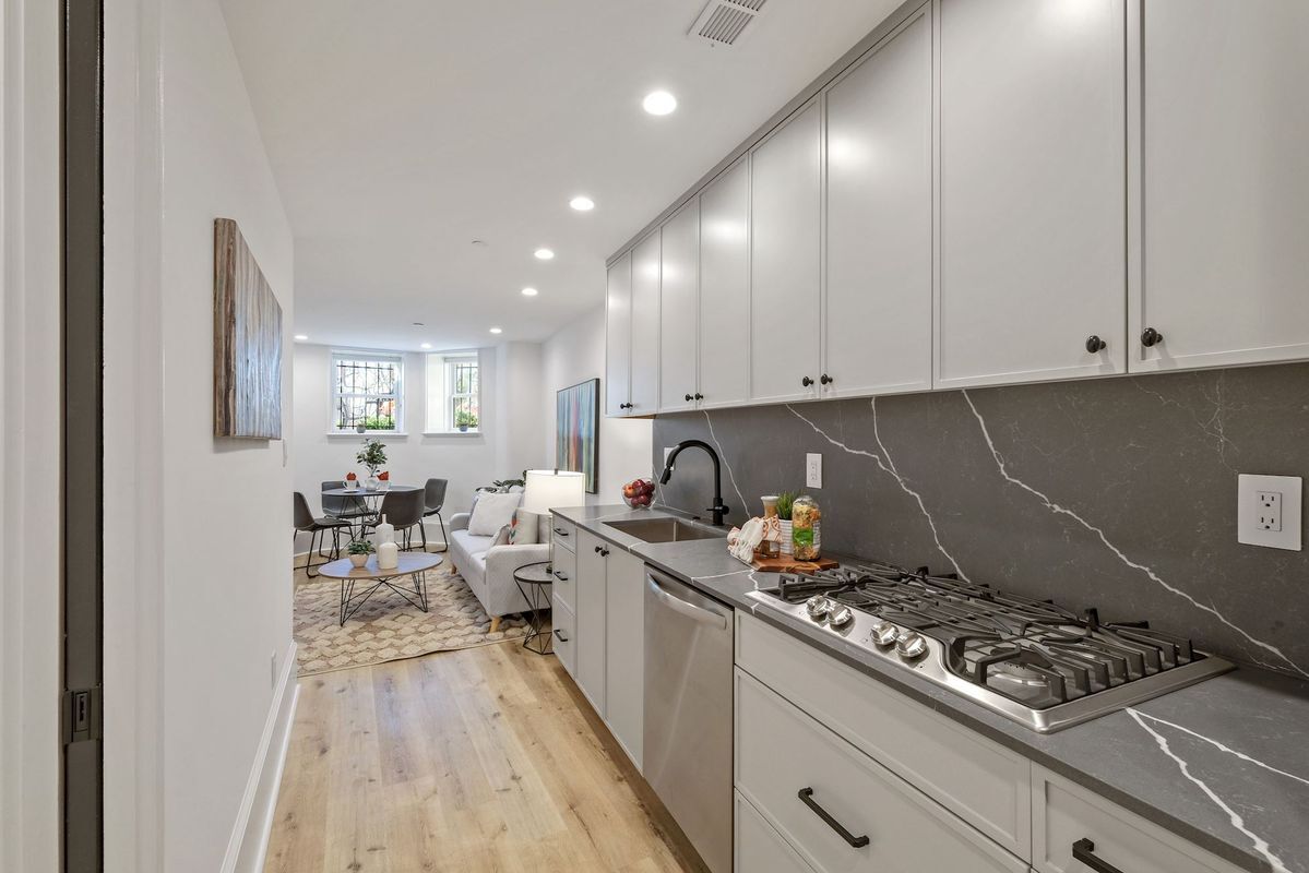 Building Photo - 1979 Biltmore St NW