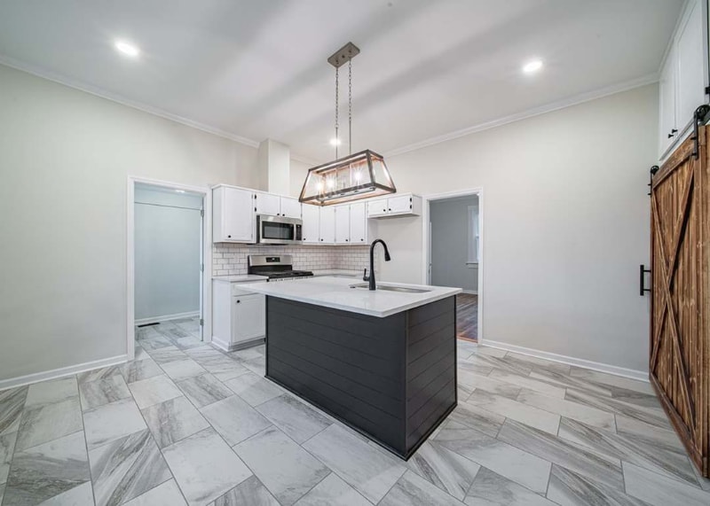 Building Photo - 31 Woodland Cir