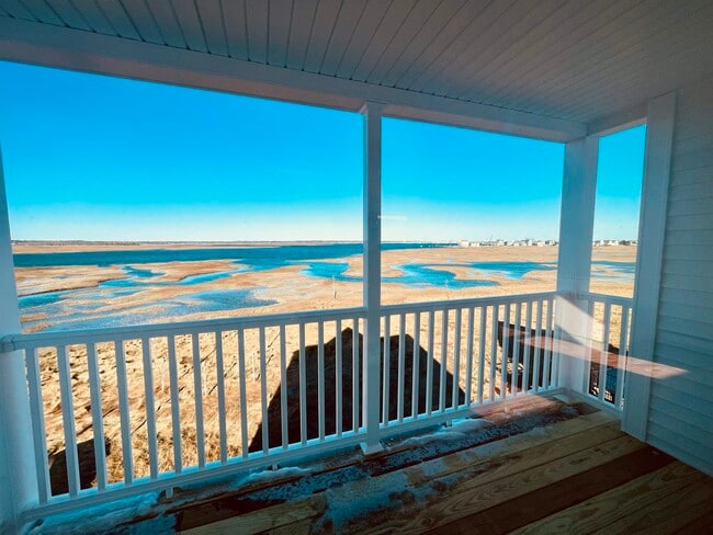 Building Photo - 6 Cross Beach Rd