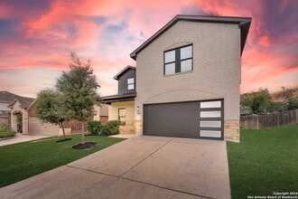 Building Photo - 8030 Bluewater Cove