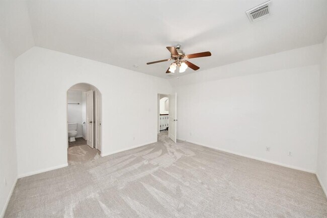 Building Photo - 3811 Parkside Dr