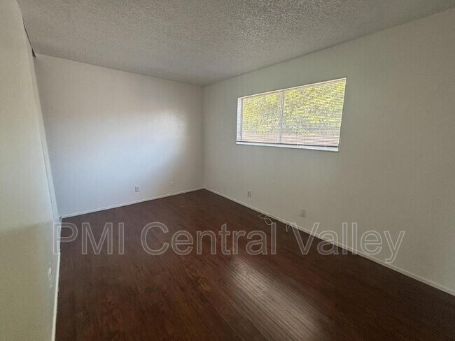 Building Photo - 1451 Denver Ave