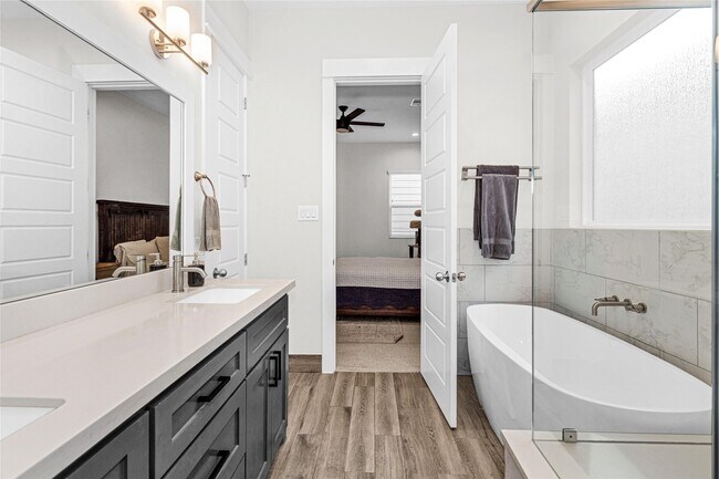 Building Photo - 7707 Nasser Ln