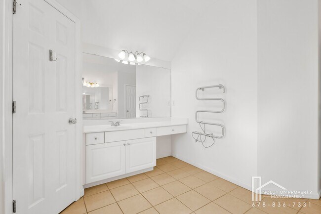 Building Photo - 1952 Barrett Knoll Ct NW