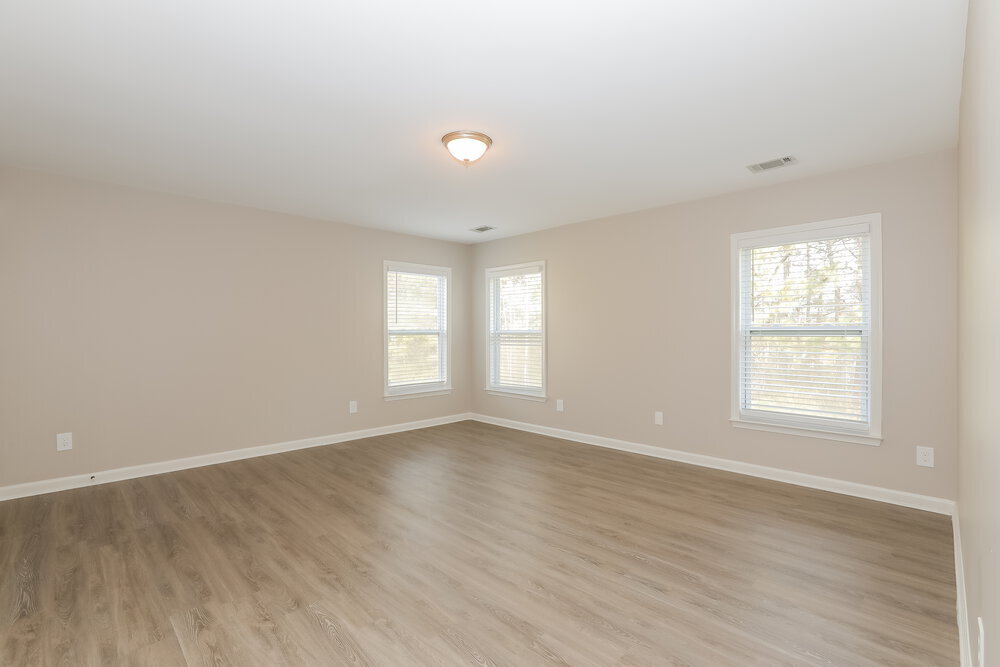 Building Photo - 1813 Temple Park Dr SW
