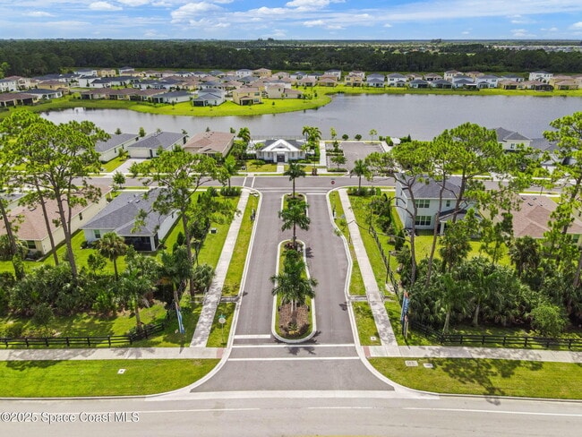 Building Photo - 715 Veridian Cir NW