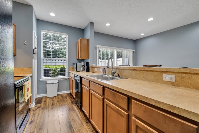 Building Photo - 3690B Creswick Cir