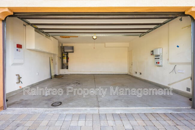 Building Photo - 1735 Avenida Regina