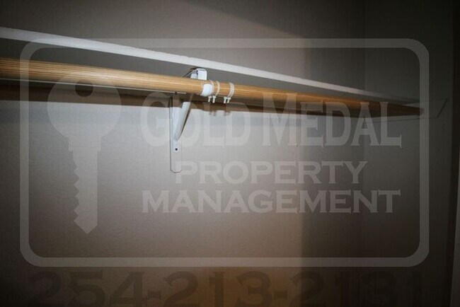 Building Photo - 2908 Tucson Dr