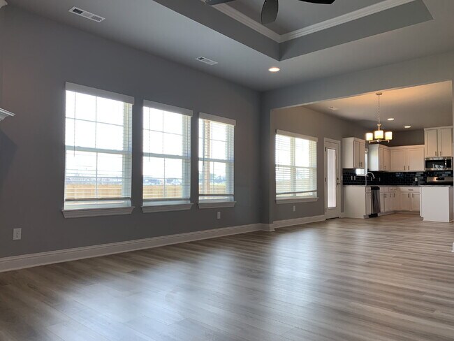 Building Photo - 5913 SW Gentle Winds Rd