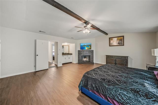 Building Photo - 922 Shady Creek Ln