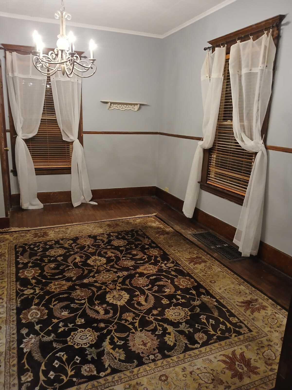 Building Photo - 315 Boyden St