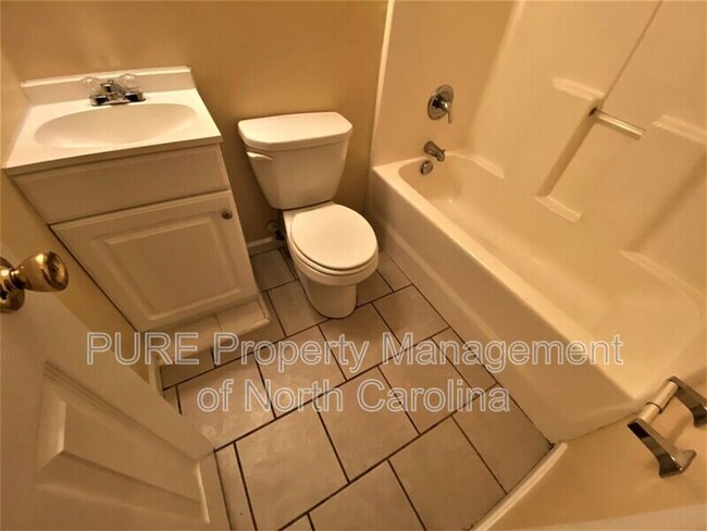 Building Photo - 2507 Pinnix St