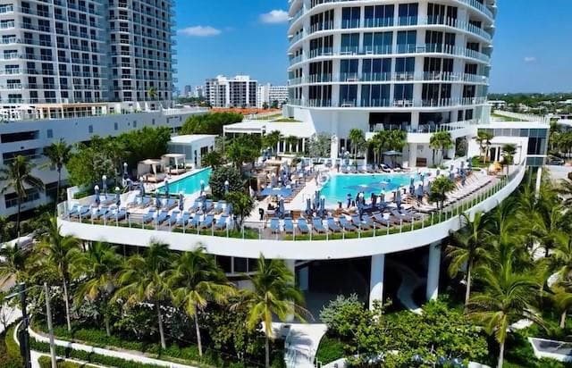 Building Photo - 525 N Fort Lauderdale Beach Blvd