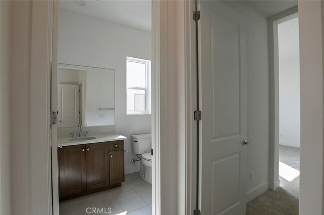 Building Photo - 20552 Edgewood Ct