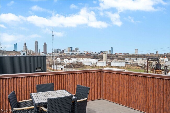 Building Photo - 402 Jefferson Ave