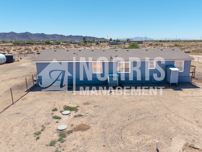 Building Photo - 9960 S Niehaus Rd