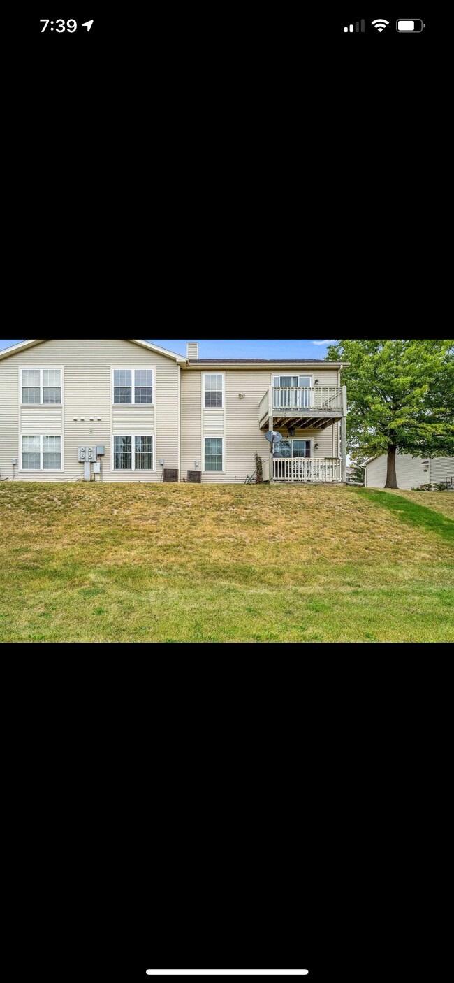 Building Photo - 7539 Creek Bend