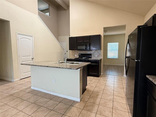 Building Photo - 11112 Dawes Pl