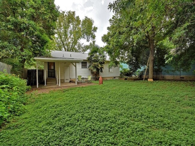 Building Photo - 5504 Joe Sayers Ave