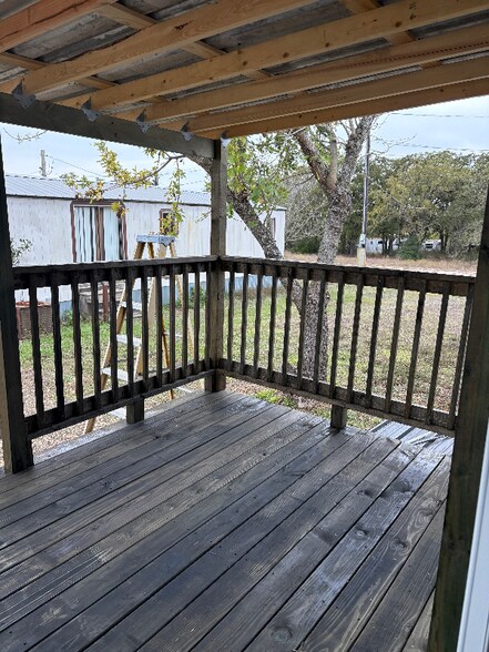 Building Photo - 240 Clark Ln