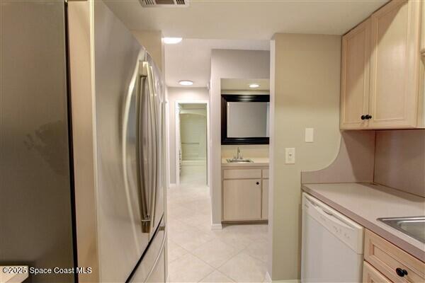 Building Photo - 433 Hawthorne Ct