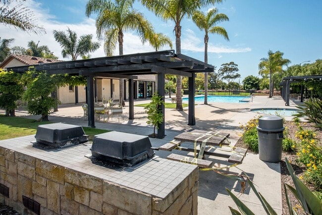 Building Photo - Storke Ranch 3-bd/2.5 bth Home!