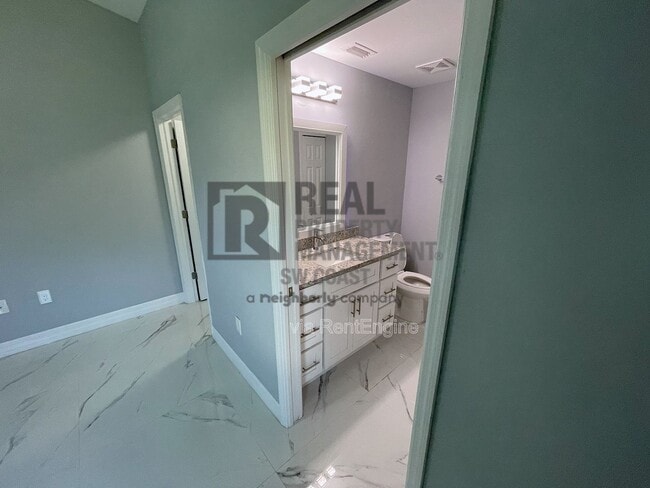 Building Photo - 5349 29th St SW