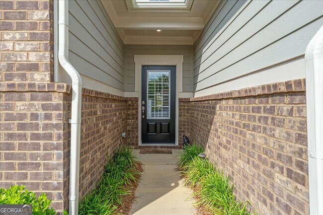 Building Photo - 1021 Leeward Run Trl