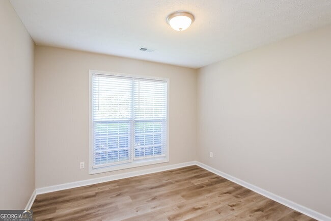 Building Photo - 4289 Duncan Ives Dr