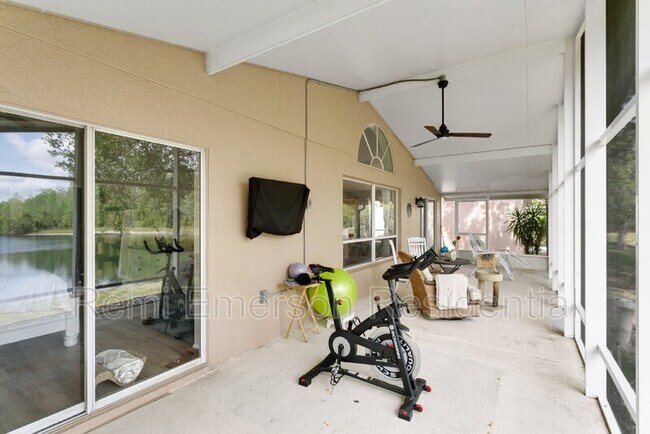 Building Photo - 611 Tuten Trail
