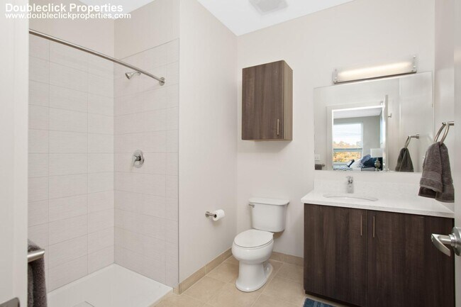 Building Photo - 180 Eastern Ave