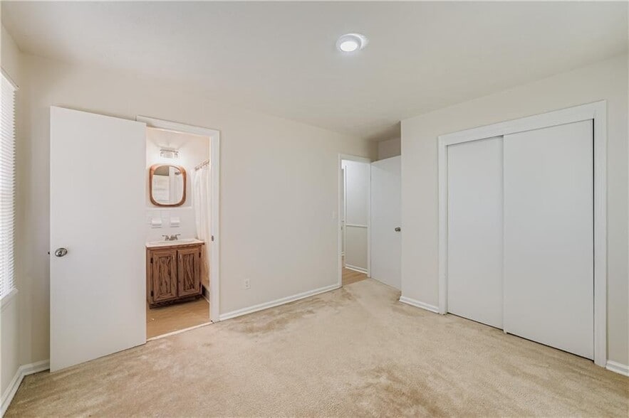 Building Photo - 6797 Campground Rd