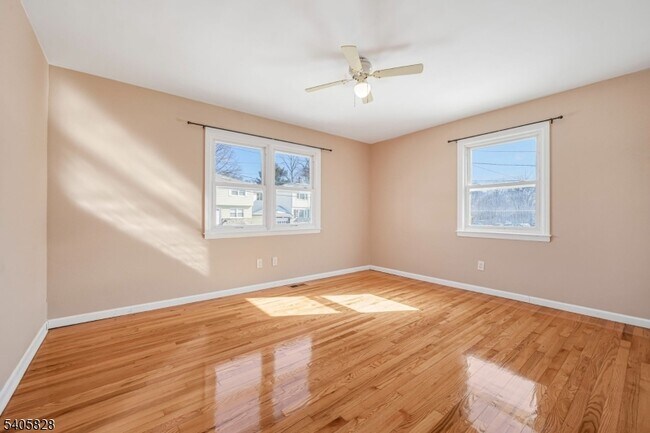 Building Photo - 686 Gates Terrace