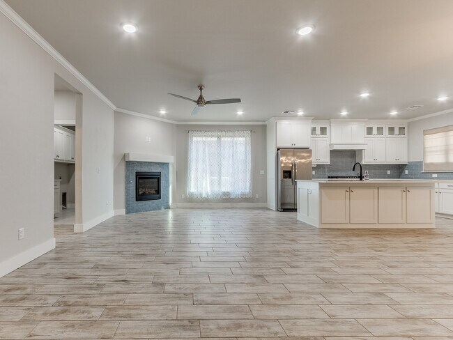 Building Photo - 6322 NW 178th Ter