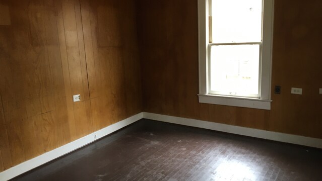 Building Photo - 305 Pelican Dr