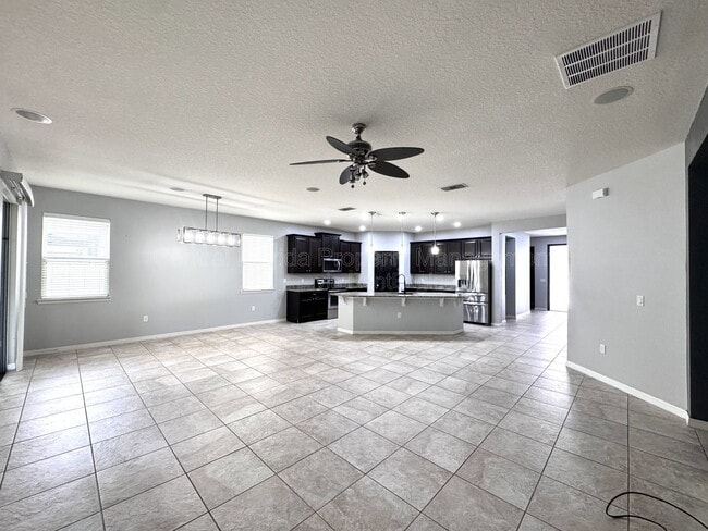 Building Photo - 11860 Thatcher Ave