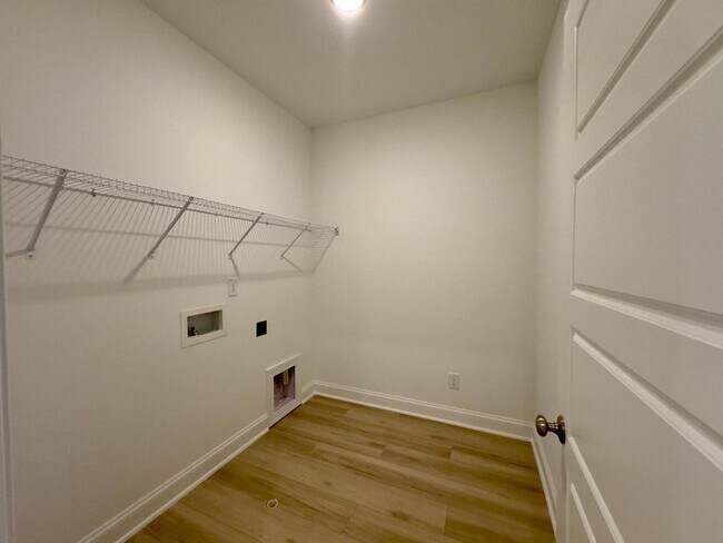 Building Photo - 2126 Maggie Vly Dr