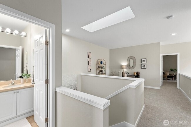 Building Photo - 401 S 51st Ct