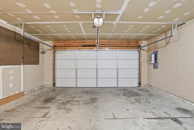 Building Photo - 60 Icelandic Ct