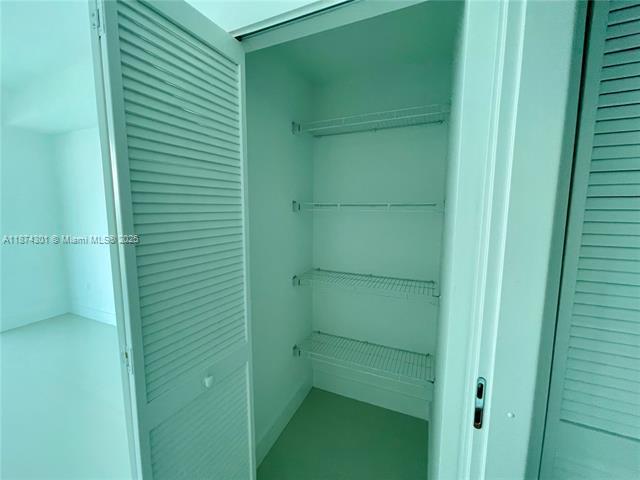 Building Photo - 300 S Biscayne Blvd