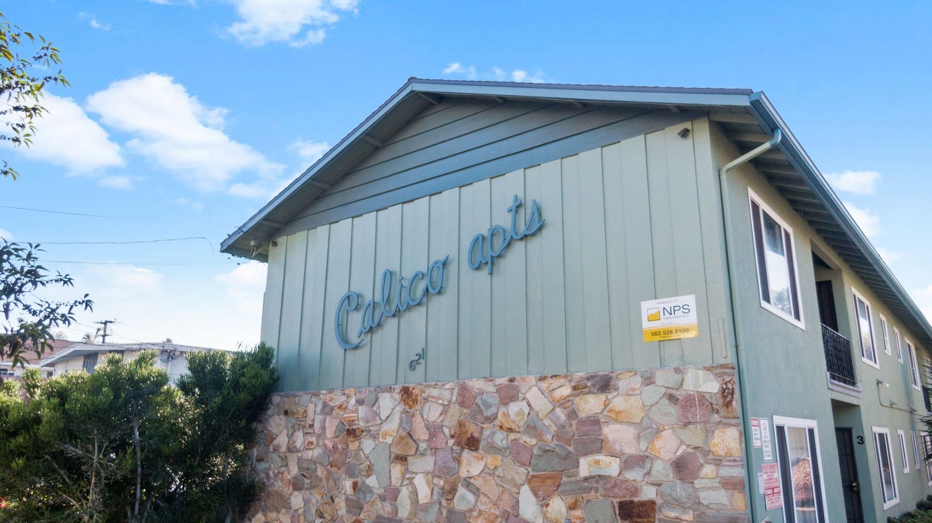 Building Photo - 621 Cerritos Ave